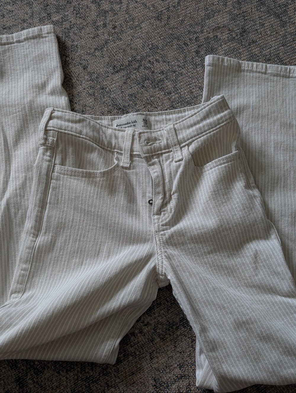 Abercrombie & Fitch Girls Wide Leg Jeans - Picture 3 of 4